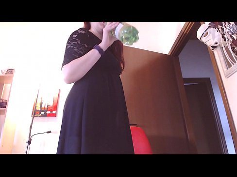 ❤️ Ein unterwürfiger Sklave, der schmutzige und üppige Höschen liebt, wird gezwungen zu masturbieren, nachdem er dieses Video gesehen hat! ❤️ Fuck video bei uns ️❤