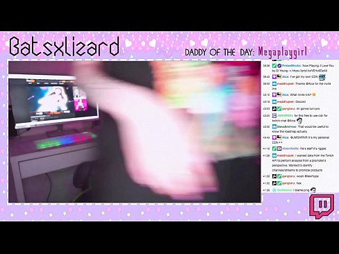 ❤️ GAMER VERGISST, DEN STREAM ABZUSCHALTEN UND SPRITZT LIVE AUF SENDUNG ❤️ Fuck video bei uns ️❤